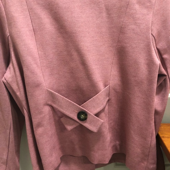 🌸Cabi blazer in pink. Size 8. Excellent condition - Picture 4 of 4